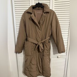 Bernardo puffy long coat - size L